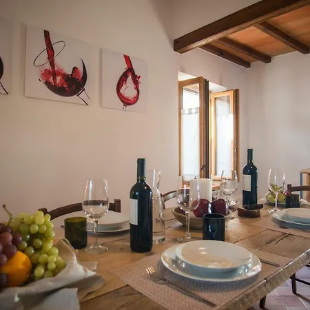 Apartment Vino San Quirico d'Orcia